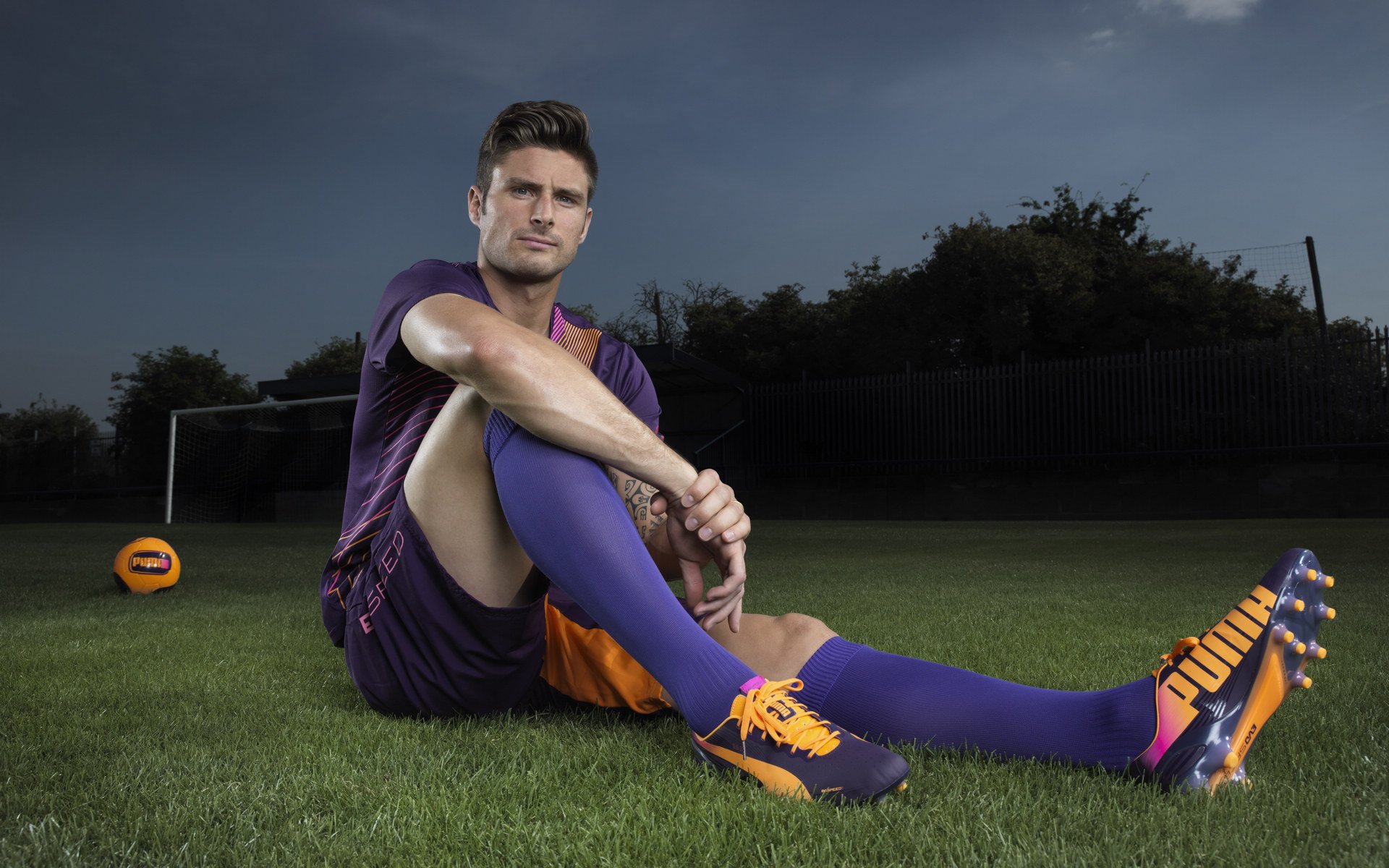 VAR的争议：科技与足球的平衡点在哪里？，足球vr技术